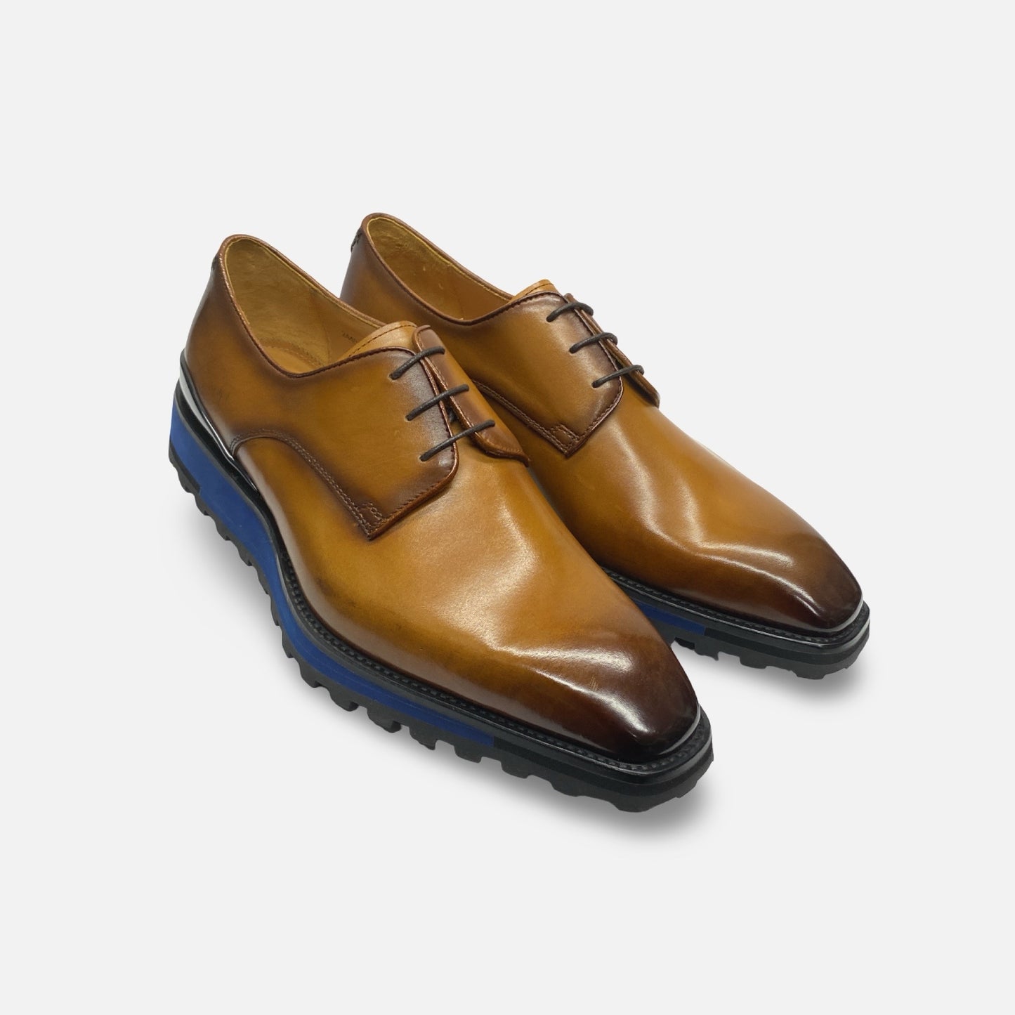 Ugo Vasare Caramel Soft Bottom Lug Sole Shoe For Men