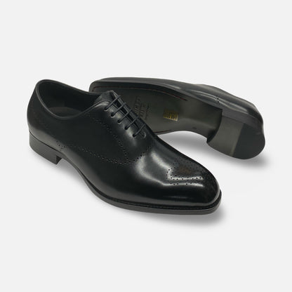 Carrucci Mens Black Whole Cut Oxfords - Weston