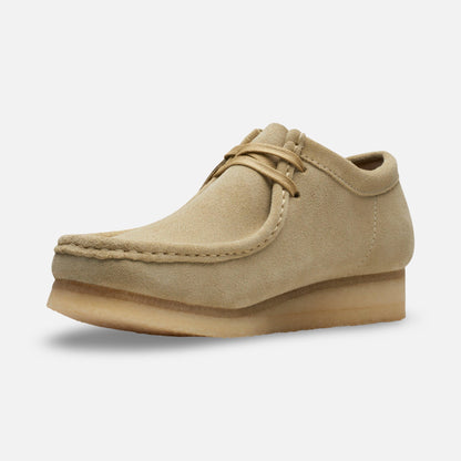 Clarks Originals Wallabee Maple Suede Men’s Shoes – Classic Moc Toe with Natural Crepe Sole
